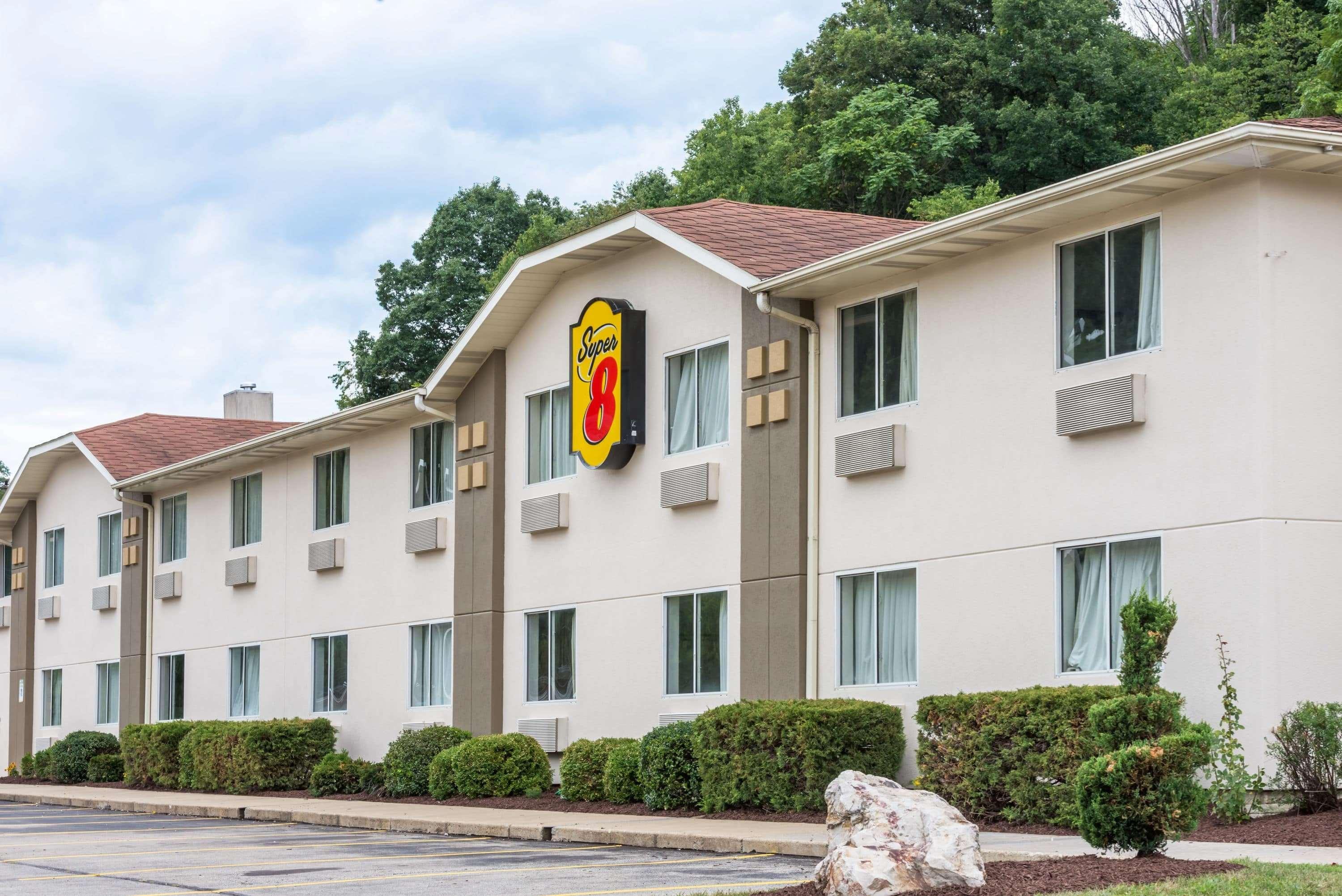 Super 8 By Wyndham Pittsburgh/Monroeville Eksteriør bilde