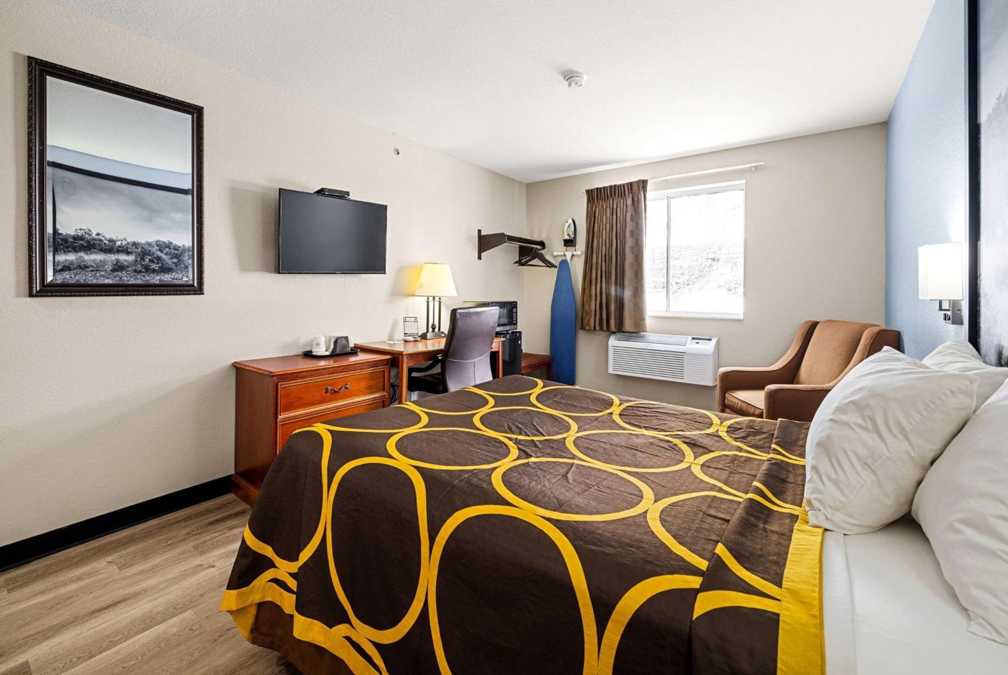 Super 8 By Wyndham Pittsburgh/Monroeville Eksteriør bilde