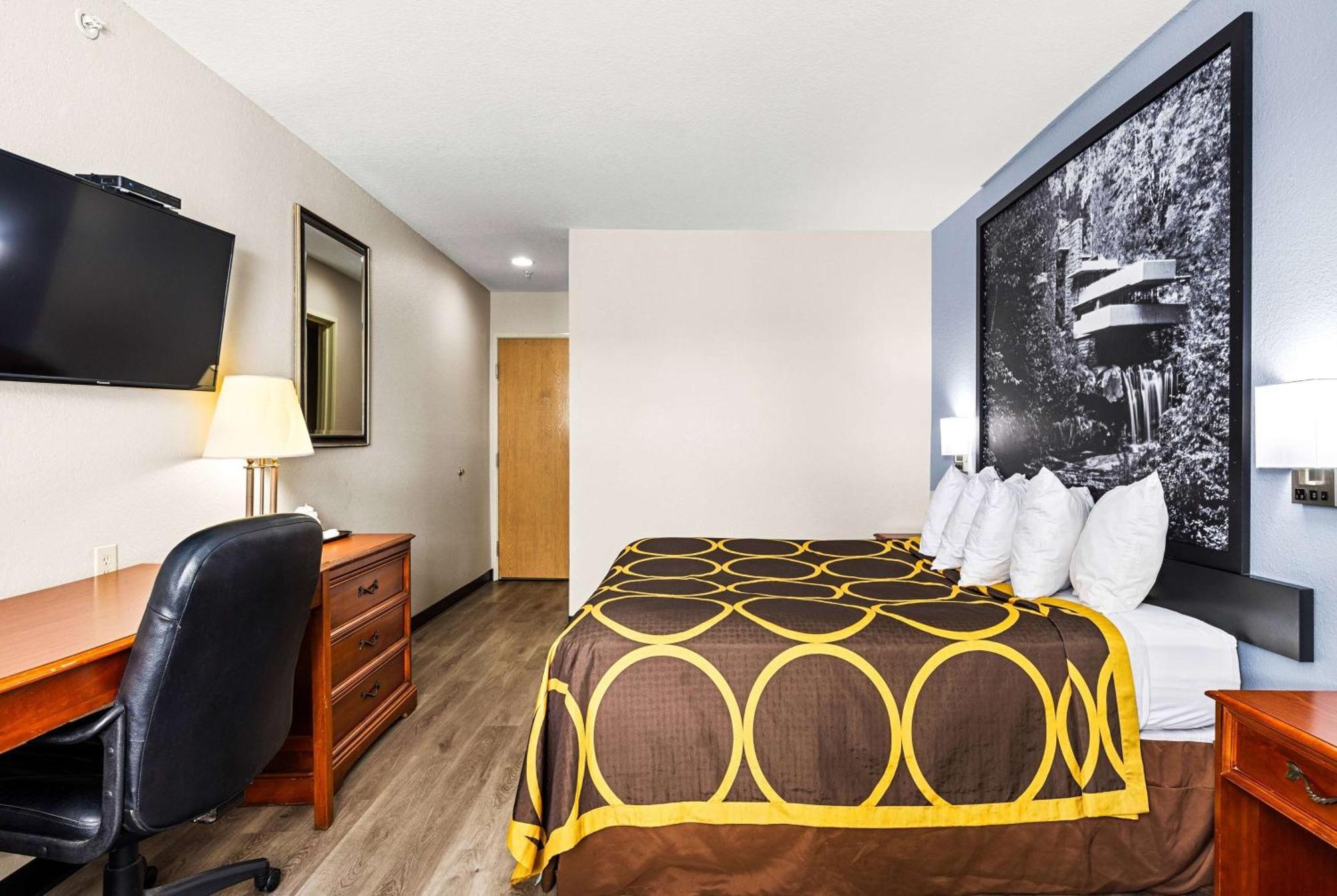 Super 8 By Wyndham Pittsburgh/Monroeville Eksteriør bilde