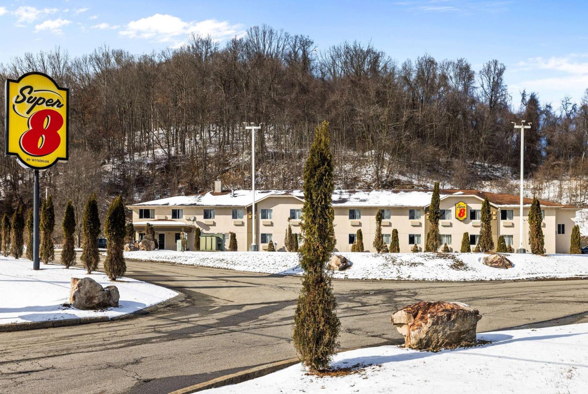 Super 8 By Wyndham Pittsburgh/Monroeville Eksteriør bilde
